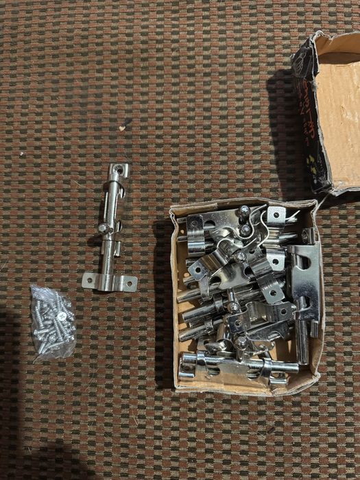 Шпингалет продам