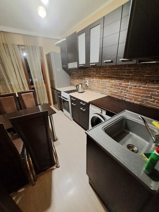 Двустаен апартамент под наем центр