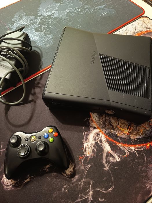Consola Xbox 360 Slim 250 GB HDD