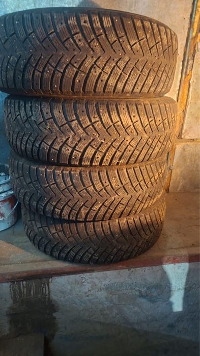 Продам баллоны 265,70,R17