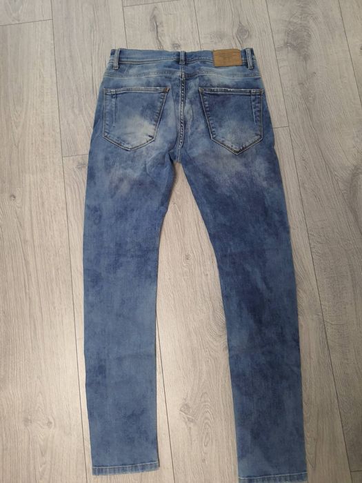 Мъжки дънки зара