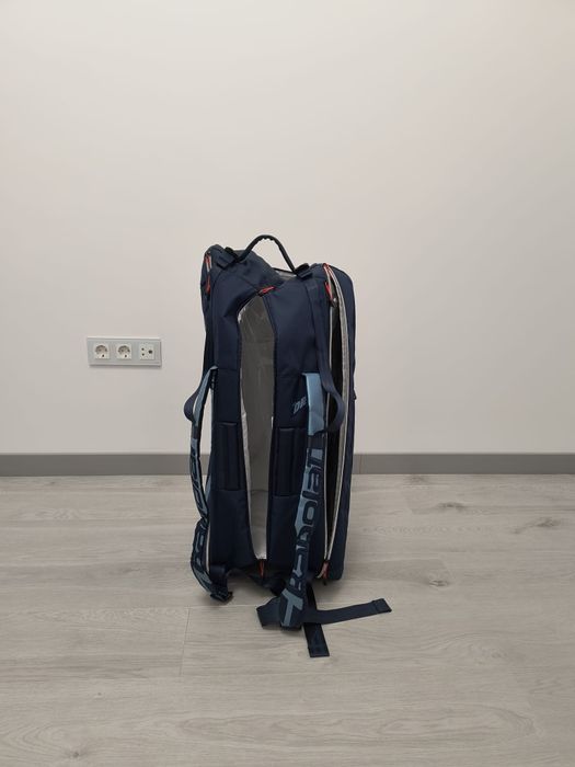 Vând geantă Babolat RH12 PURE DRIVE