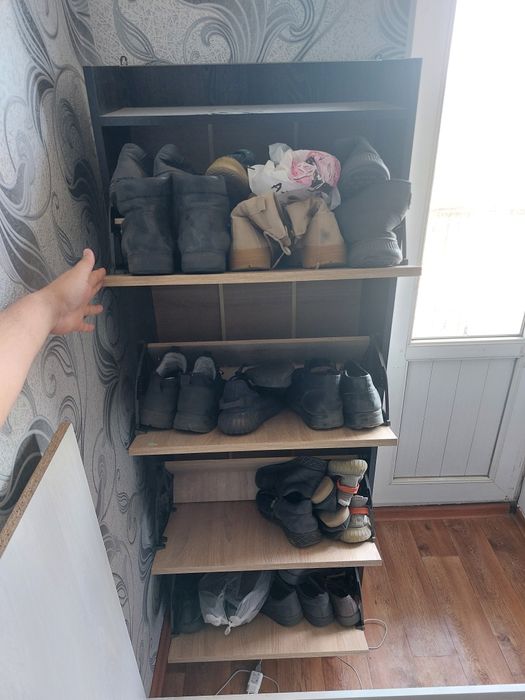 Продаётся обувной шкаф!