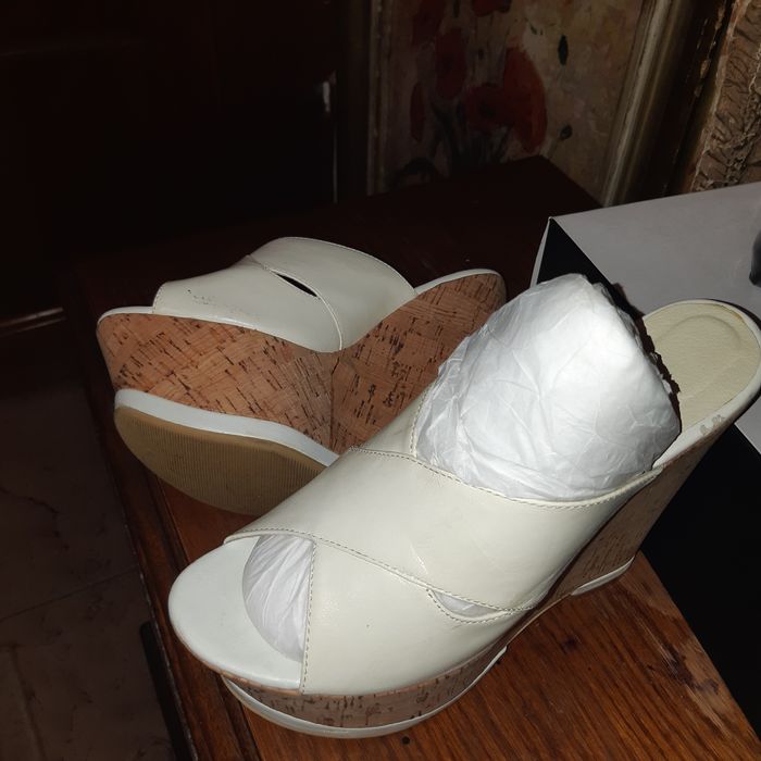 Saboti Lux Glossi  din piele naturală