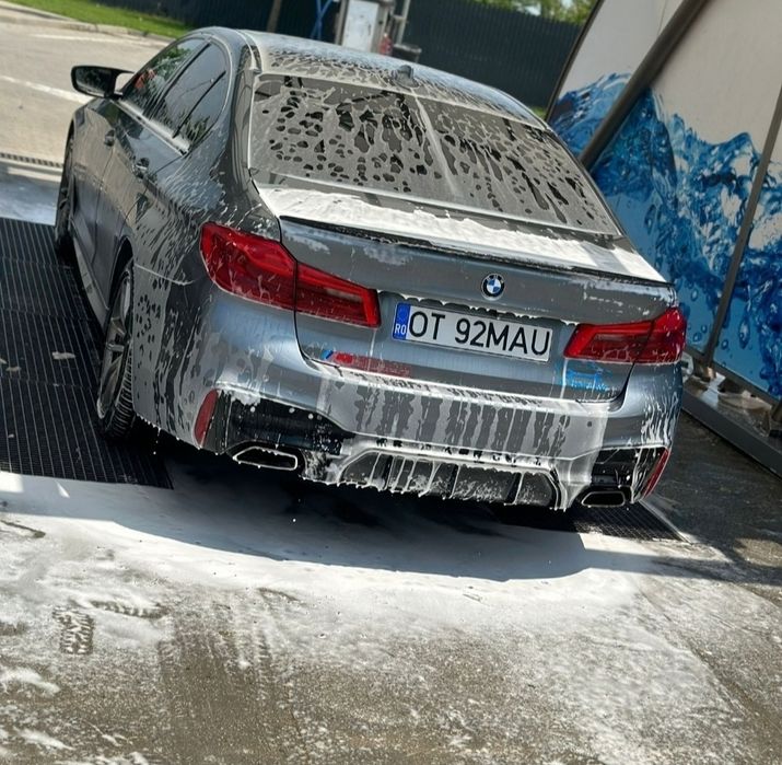 Eleron spoiler portbagaj tuning BMW Seria 5 G30 model M4 negru lucios