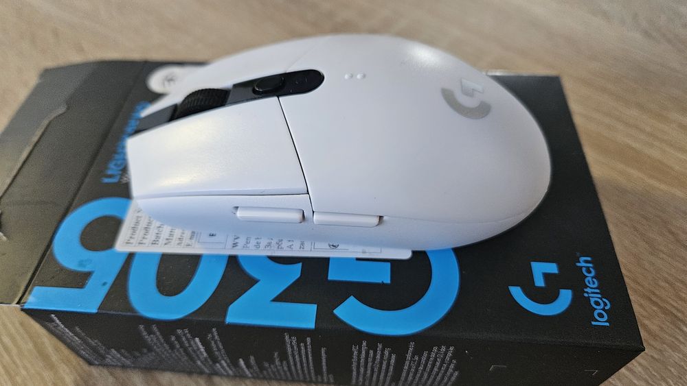 Mouse Logitech g305 lightspeed nou