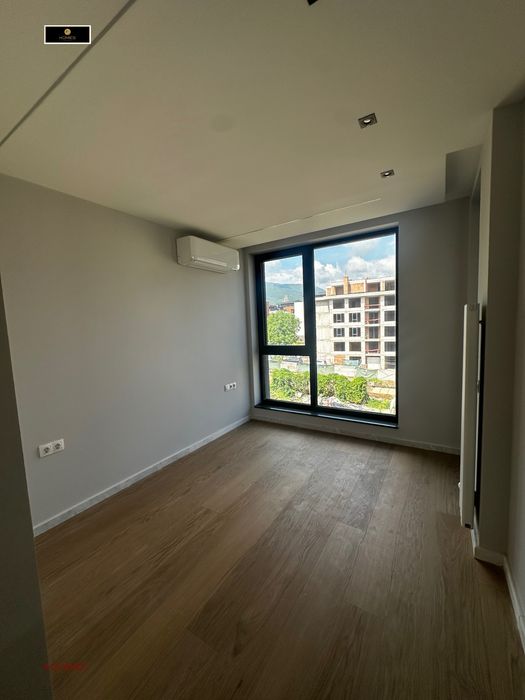 Продава се Тристаен апартамент в София, Кръстова вада - 97 кв.м за 4485 €/кв.м - Снимка #5