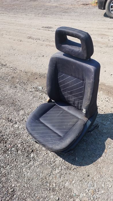 Сидение на ауди б 4