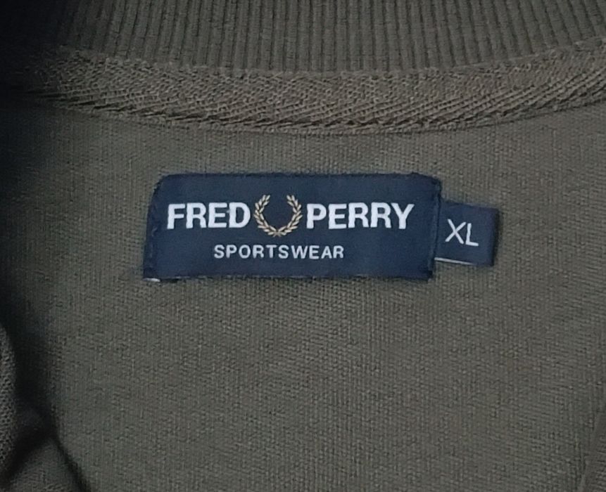 Fred Perry Sweatshirt оригинално горнище XL Фред Пери горно