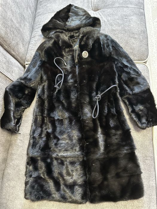 Продам норковую шубу