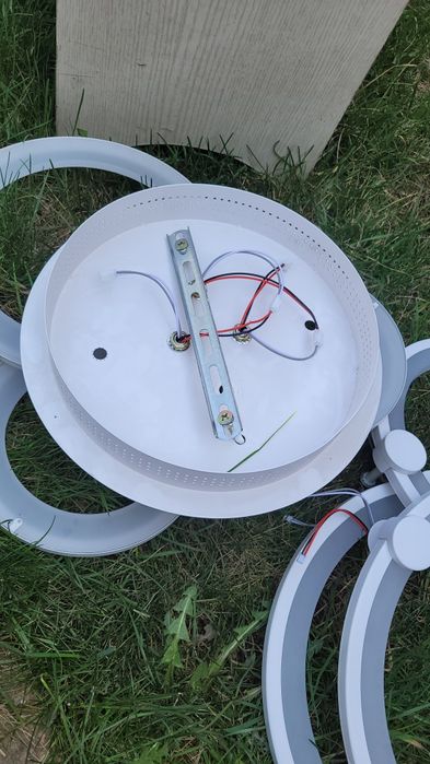 Люстры led продам