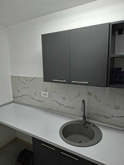 Închiriez apartament cu o camera