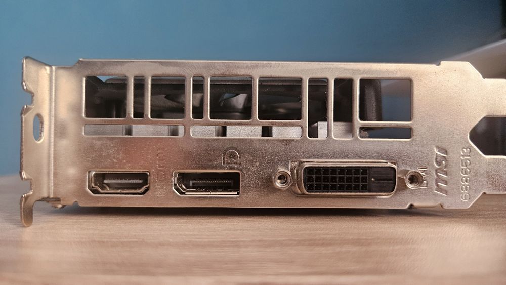 GTX 1650 msi ventus x2 без допълнително захранване.