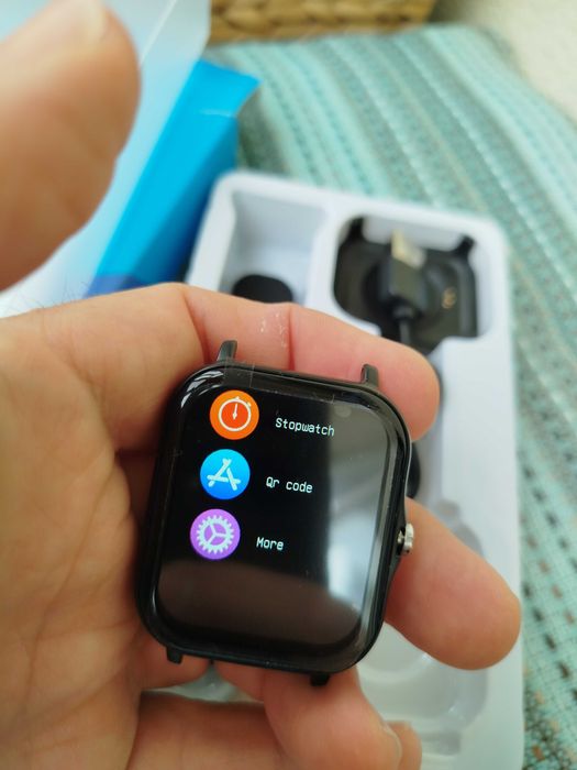 Смарт часовник Lige, нов. Подходящ за мъже и за жени.