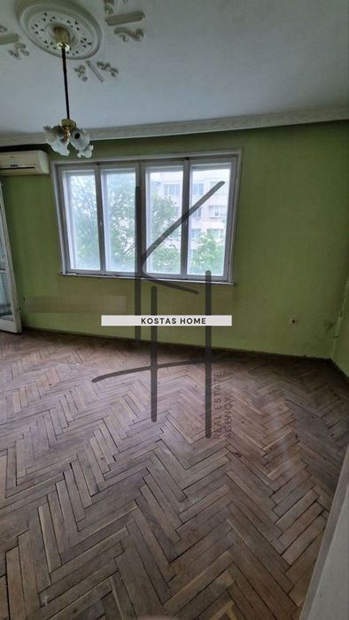 Продава се Четиристаен апартамент в Варна, Колхозен пазар - 120 кв.м за 1534 €/кв.м - Снимка #1
