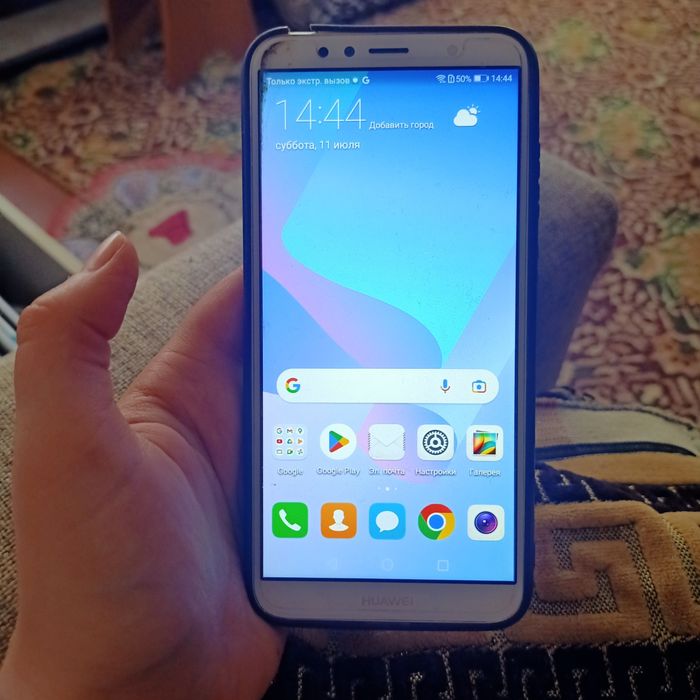 Продам телефон Huawei