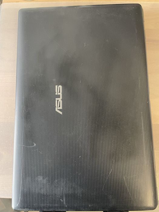 Laptop pentru piese Asus R704V