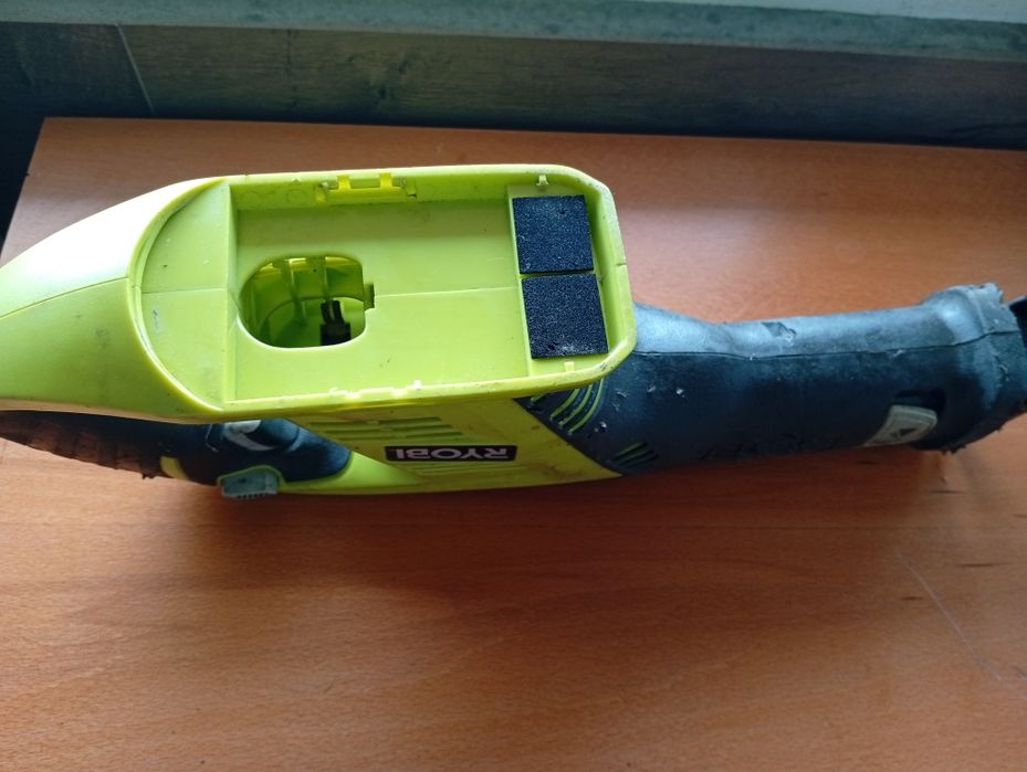 Ferăstrău sabie ryobi 18v