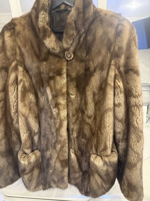 Продам норковую шубку