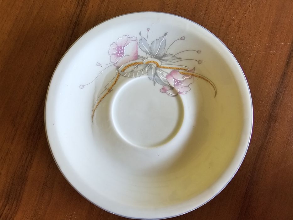 Сервиз за чай/кафе |15 части|Китка Нови Пазар | българско производство