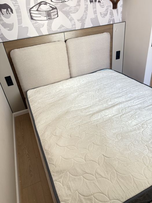 Кровать 160х200 с матрасом