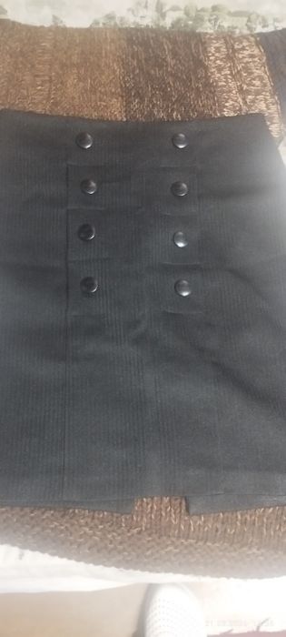 Отдам даром женские вещи