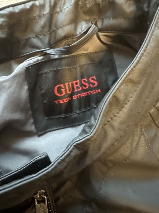 Мъжко яке имитиращо кожа Guess