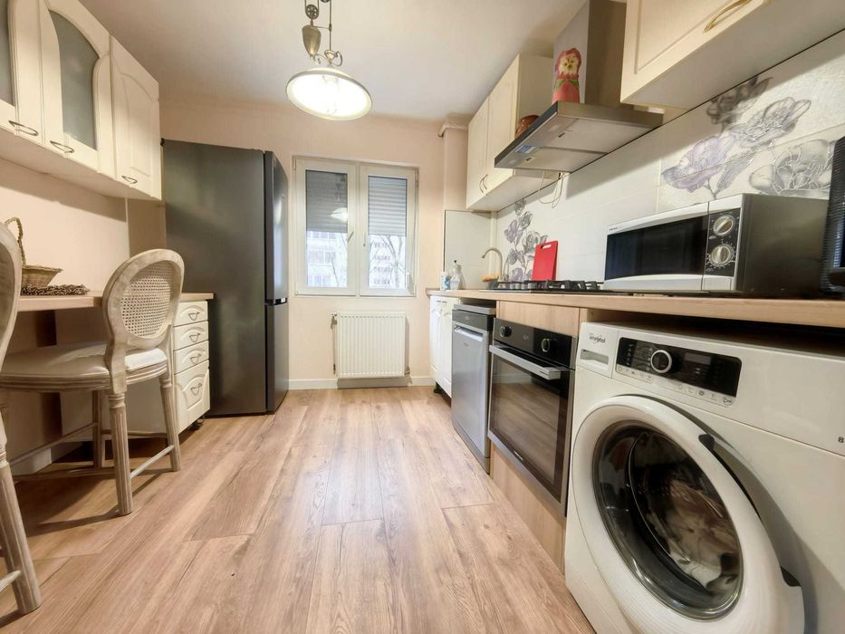 Apartament 3 camere de inchiriat Circumvalatiunii/ Ghe Lazar