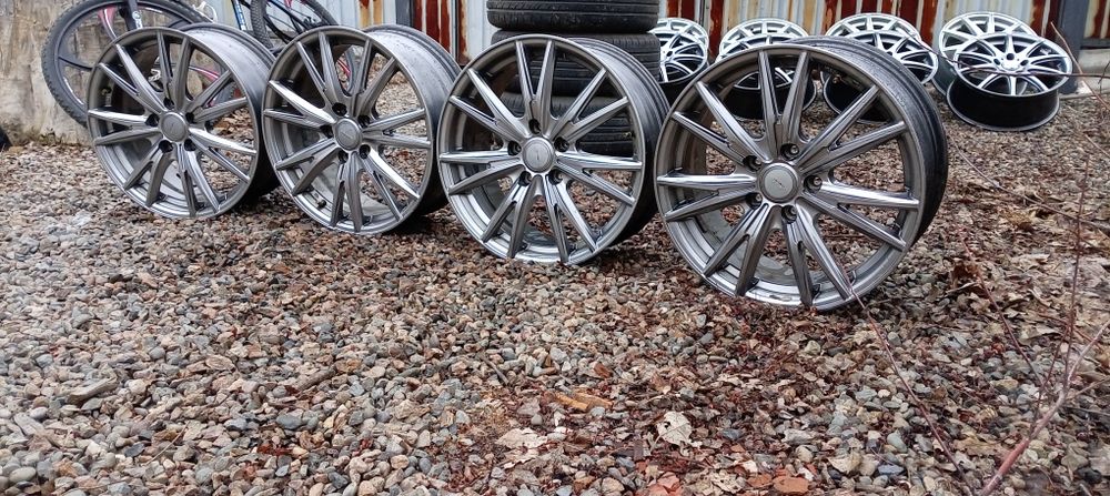 Продам комплект дисковые привозные на 17