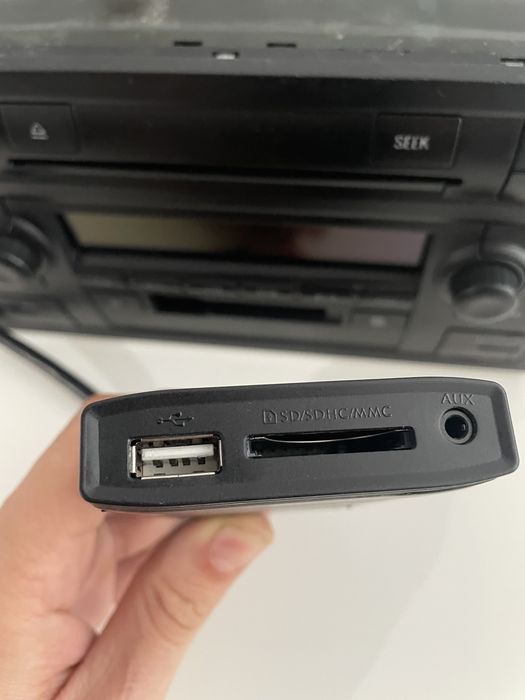 Audi Symphony 2 + USB SD AUX Yatour