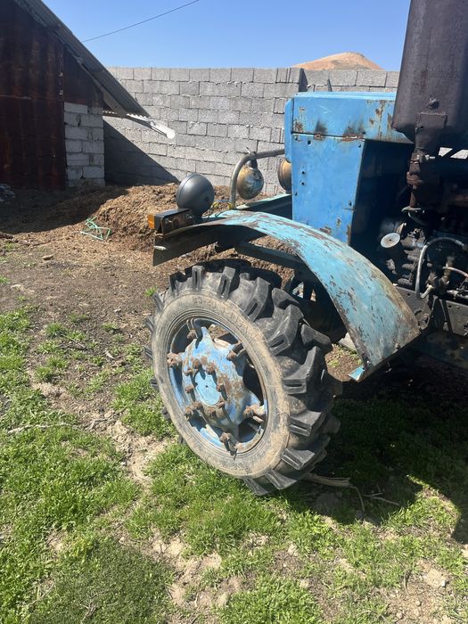 Трактор Т40 с прицепом