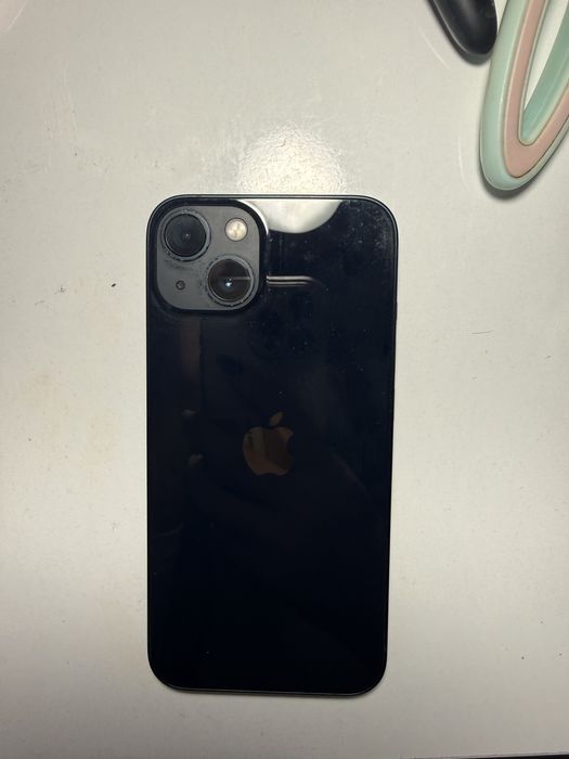 iPhone 13 Midnight blue