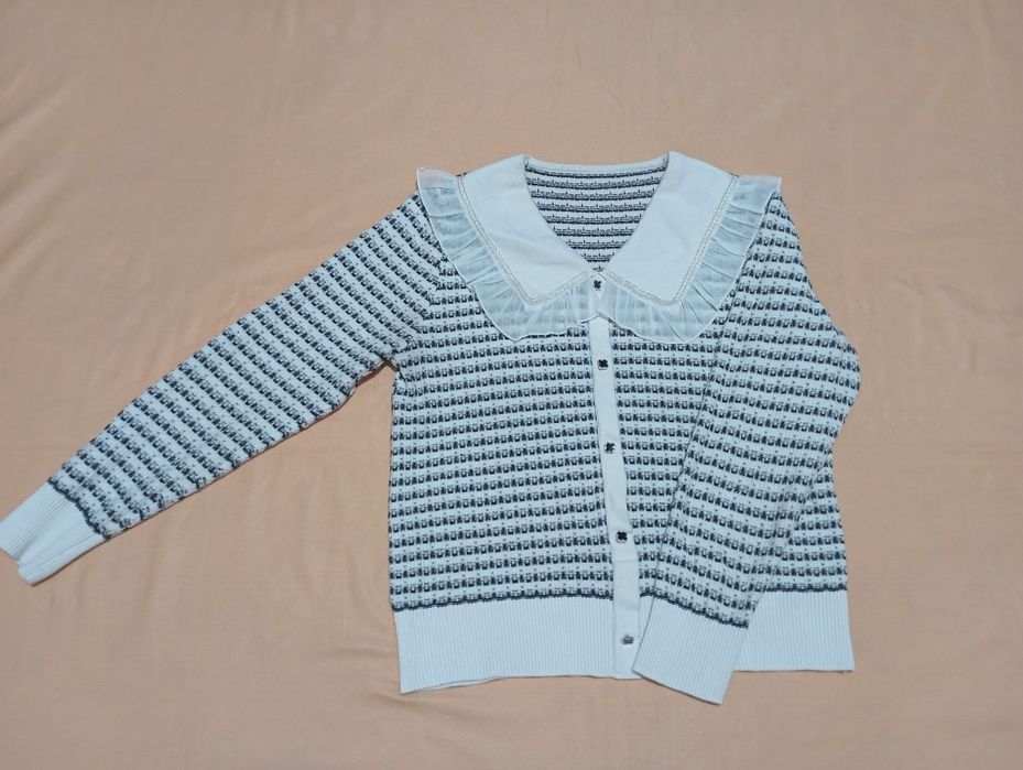 Продаю б/у в отличном состоянии одежды