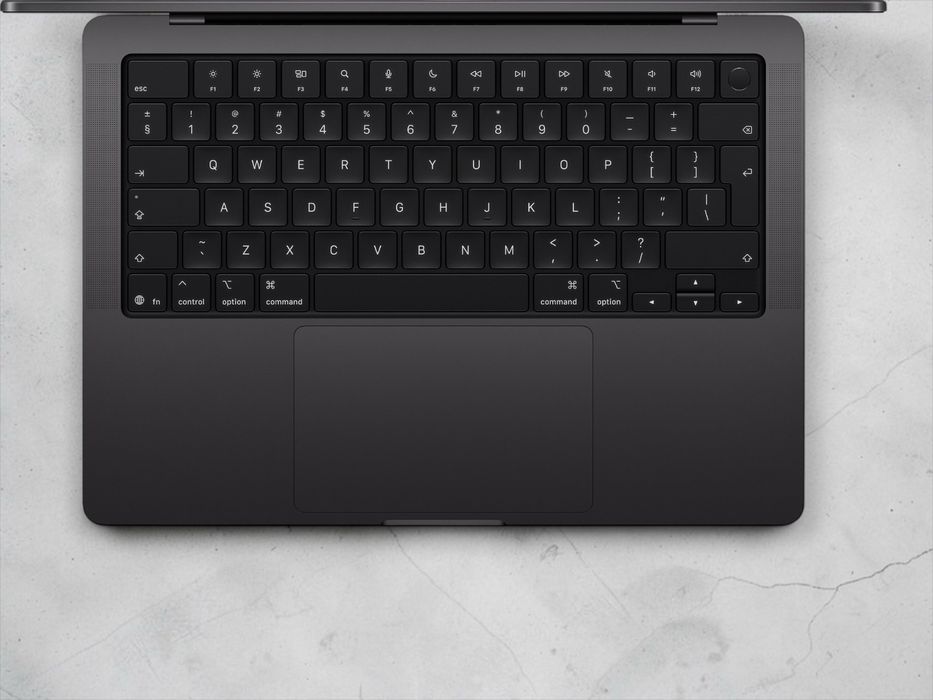 Apple Macbook Pro 14” M5 Pro 15C/16G 24RAM 1TB ЧИСТО НОВ! Гаранция!