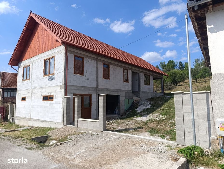Casă în construcție 2025 in satul Braisoru com.Sancraiu jud Cluj.