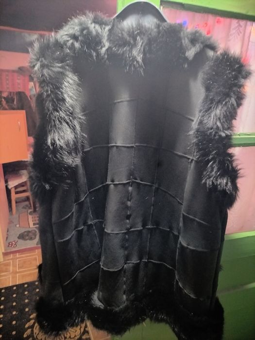 Vesta din piele și blana dama