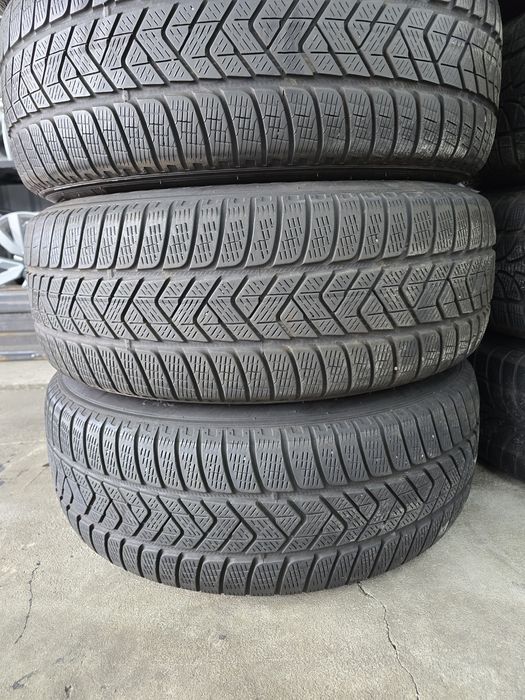 4 Броя 235/60/18 Pirelli 2x5,6mm 2x5,2mm