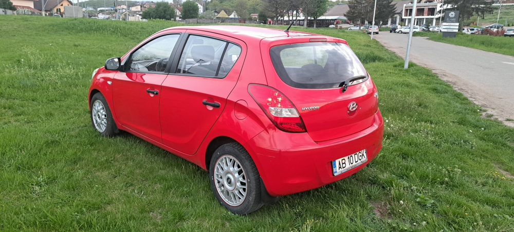 Hyundai  I 20 An 2012