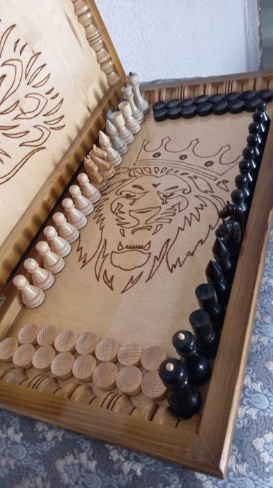 Продам шахматы -нарды ручной работы