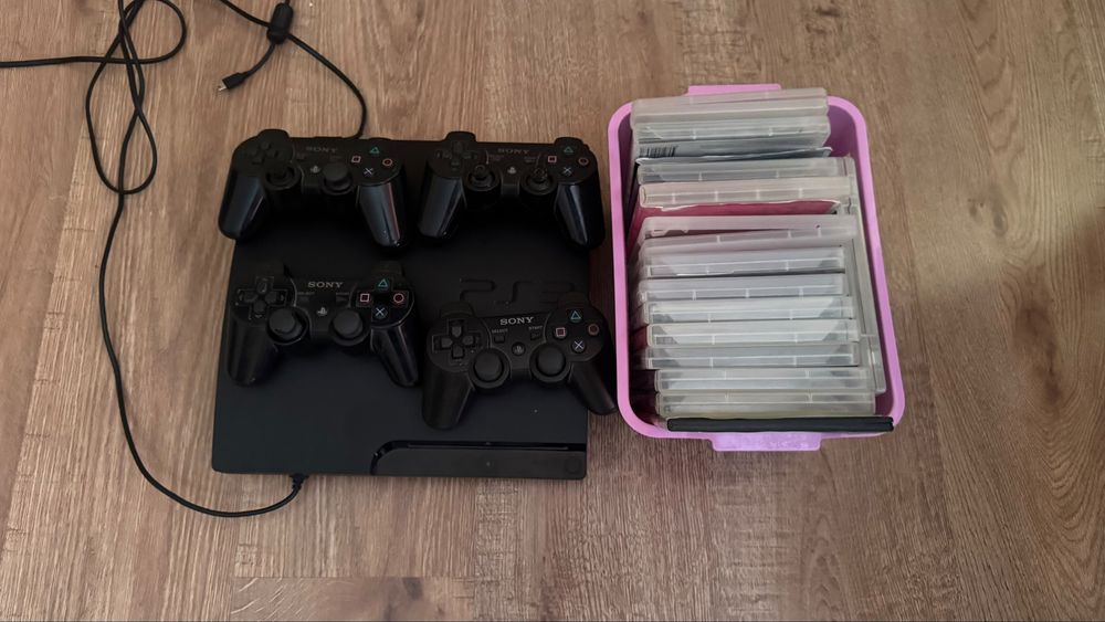 Продам Sony Playstation 3