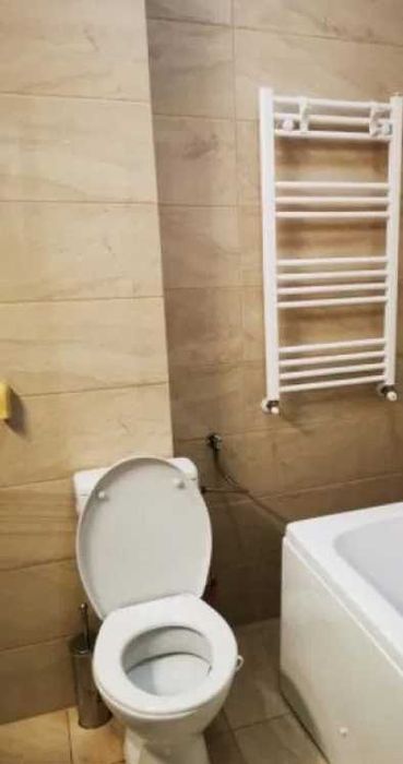 Дава се под наем Тристаен апартамент в Пловдив, Център - 76 кв.м за 219.3 € - Снимка #1