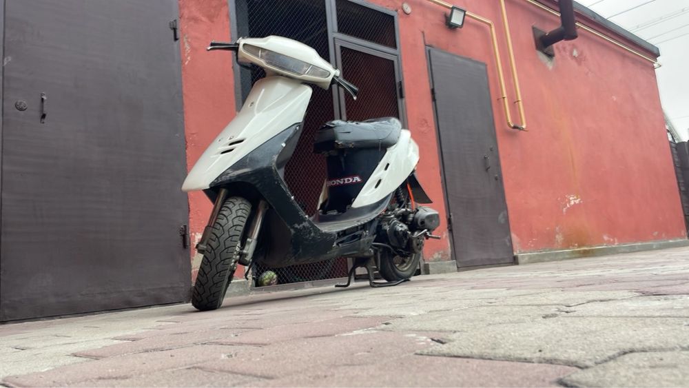 Скутер Honda DIO AF27