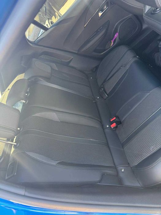 Peugeot e-2008 Electric GT· 2021 136 CP