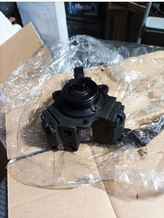 Pompă înaltă : E , C Class,Vito,Sprinter...asigur expedierea coletului