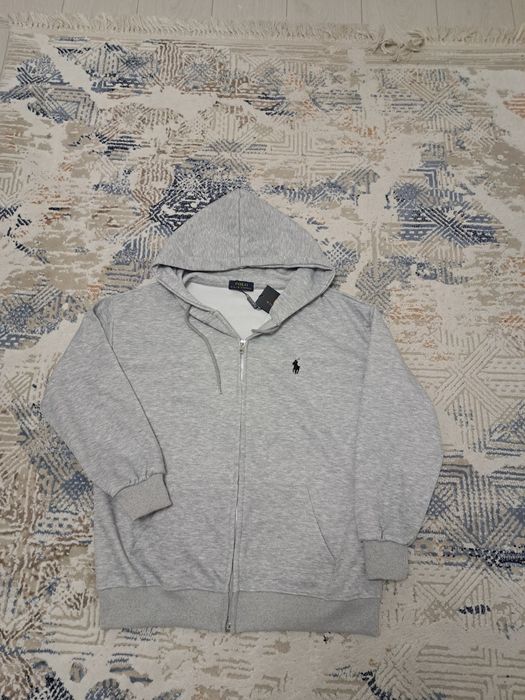 Продаю кофту поло