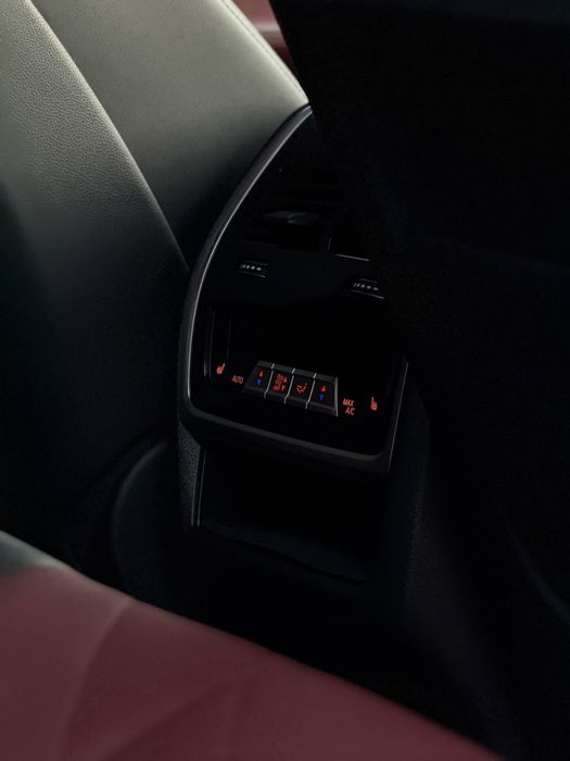 Bmw x6. 2024 yil kraska toza