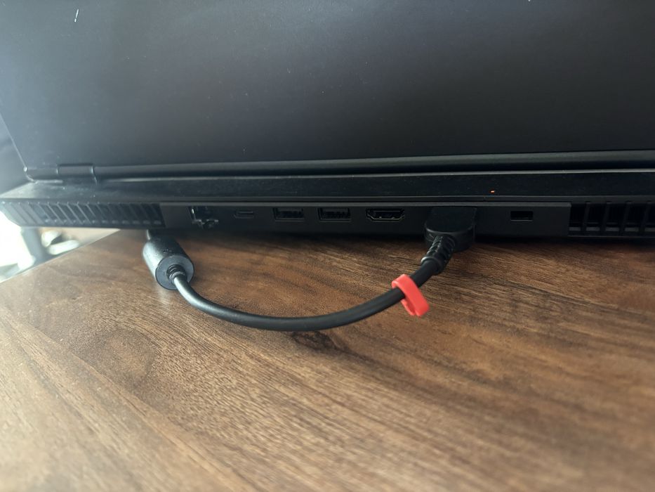 Laptop Lenovo Legion ryzen7 4800H, 16 RAM, 120HZ, gtx 1650ti