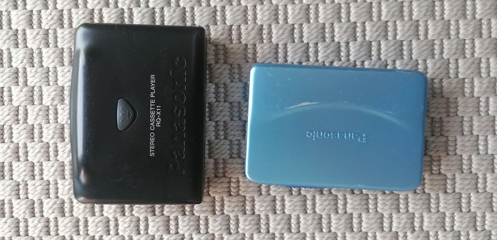 Vând walkman Panasonic