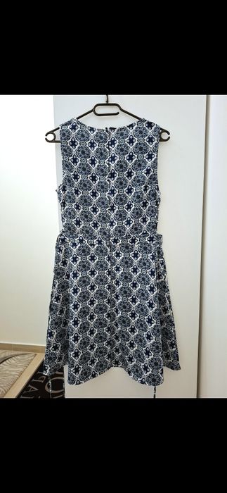 Rochie albastra, evazata, marimea 40, H&M