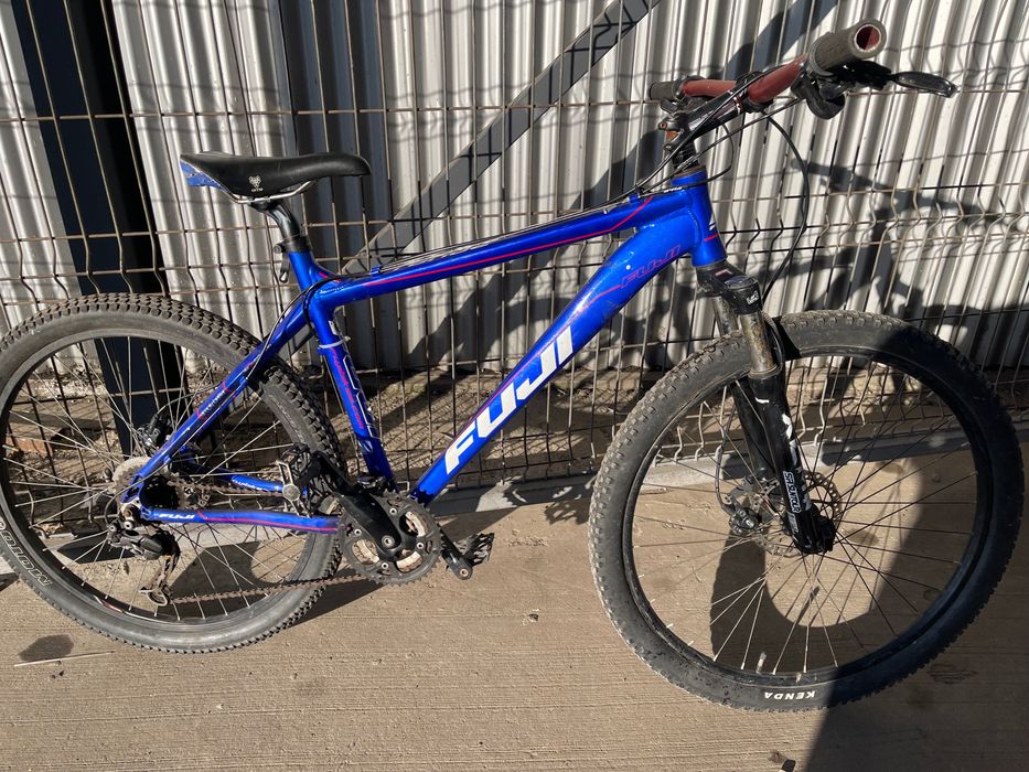 Vând bicicletă în stare bună